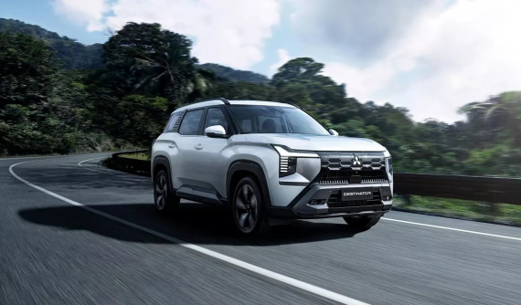 Mitsubishi Destinator "bán chạy như tôm tươi" sau 1 tuần ra mắt Việt Nam