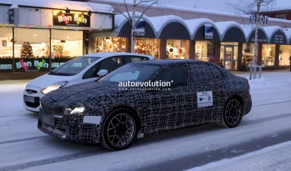 BMW i3 2027 được phát hiện tại Thụy Điển đang hoàn thiện hệ thống hỗ trợ lái xe