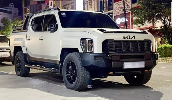 Xe bán tải Kia Tasman 2025 bất ngờ xuất hiện tại Việt Nam: Chủ xe chọn chơi hẳn bản off-road