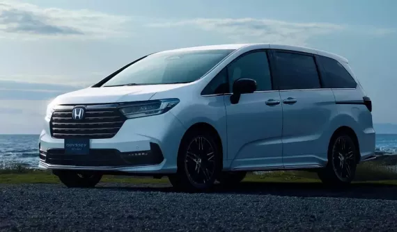 MPV cỡ lớn Honda Odyssey được nâng cấp nhẹ để bớt già cỗi nhưng vẫn bị khách hàng thờ ơ