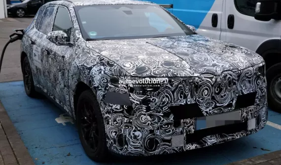 BMW iX1 2028 bị bắt gặp với nội thất tương tự iX3