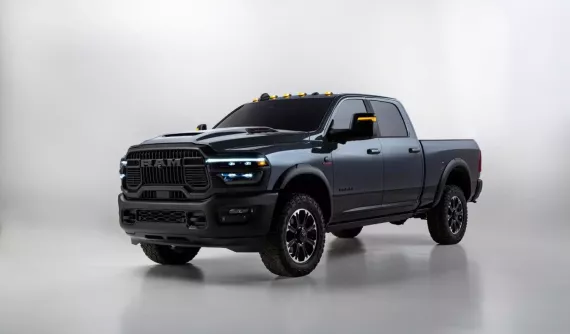 Hãng Stellantis thu hồi xe bán tải Ram HD do lo ngại về vấn đề an toàn