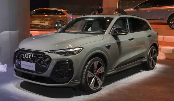Audi Q5L 2026 được mở bán, trang bị công nghệ an toàn chủ động của Huawei