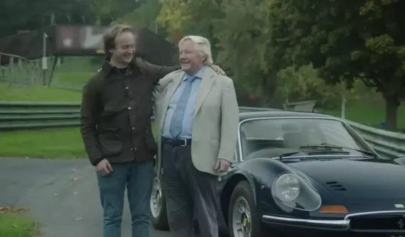 Cha để lại xe Ferrari Dino sở hữu suốt 54 năm cho con trai kèm lời dặn dò không được bán