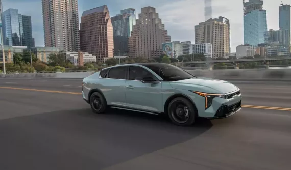 Kia tăng giá bán của mẫu sedan K4 2026 tại Mỹ