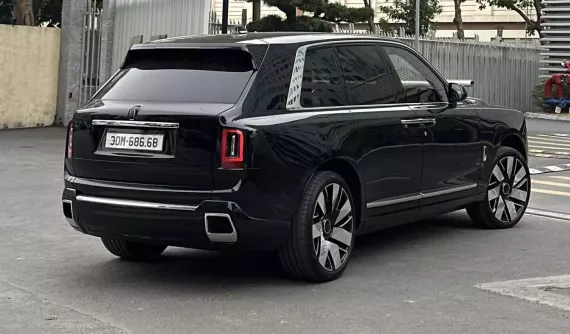 Doanh nhân Hà Nội âm thầm tậu Rolls-Royce Cullinan Series II 2025, giá lăn bánh trên 50 tỷ đồng
