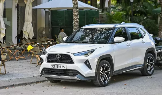 Phí ra biển ô tô ở Hà Nội và Tp. Hồ Chí Minh giảm còn 14 triệu đồng từ năm 2026