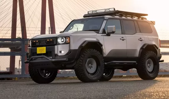 Chiếc xe Toyota Land Cruiser 250 này hoàn toàn khác biệt sau khi được Kuhl tạo ra