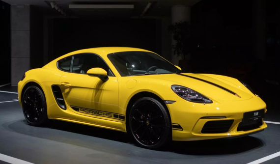 1 trong những chiếc xe Porsche 718 Cayman cuối cùng được bàn giao ở Việt Nam