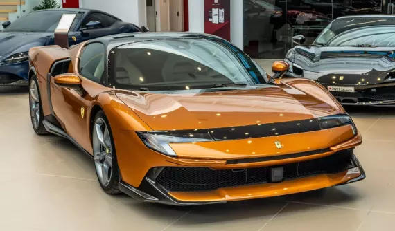 Ngắm Ferrari 849 Testarossa mang màu sơn "cơn lốc màu da cam", hứa hẹn sẽ có xe về Việt Nam trong 2026