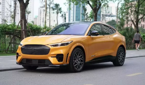 Kén khách tại Việt Nam nhưng Ford Mustang Mach-E lại làm mưa làm gió ở Mỹ