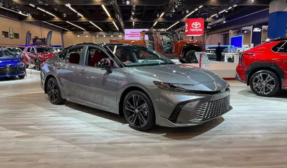 Toyota tiếp tục là hãng xe bán chạy nhất thế giới năm thứ 6 liên tiếp