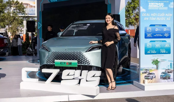 Omoda C7 chính thức được mở cọc ở Việt Nam với 2 phiên bản, giá từ 839 triệu đồng