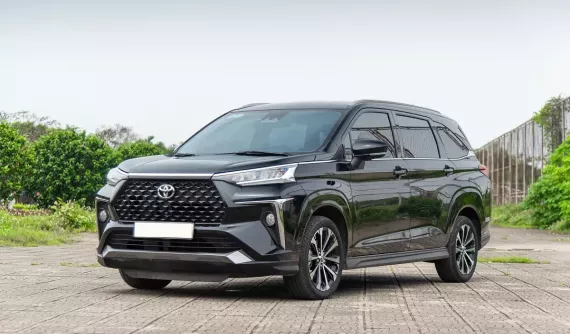 Hậu doanh số khủng tháng 12, Toyota tri ân khách hàng bằng loạt ưu đãi thuế và bảo hành