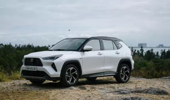 Toyota Việt Nam giảm giá niêm yết cho hàng loạt mẫu xe, cao nhất lên đến 200 triệu đồng