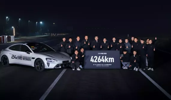 Xiaomi SU7 2026 bán đắt như tôm tươi, khó có cơ hội về Việt Nam