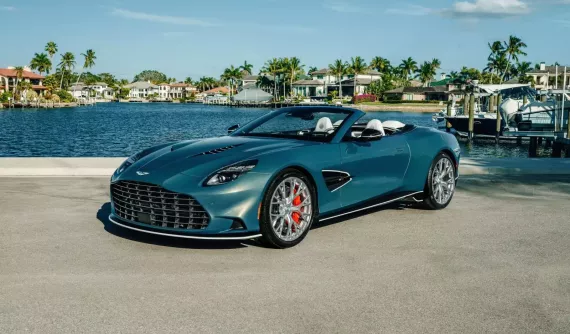 Cận cảnh Aston Martin Vanquish Wave Edition độc nhất trên thế giới