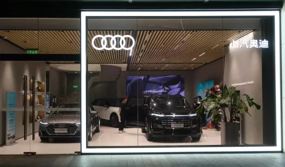 Nhiều hãng xe đóng cửa hàng loạt đại lý vì kinh doanh khó khăn