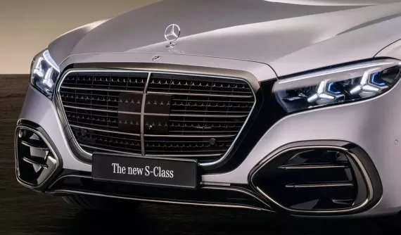 Đèn pha của Mercedes-Benz S-Class 2026 "xịn sò" hơn nhưng ít tốn điện hơn và dễ sửa hơn
