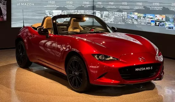 Đại lý Việt nhận cọc cho Mazda MX-5 - xe mui trần bán chạy nhất mọi thời đại