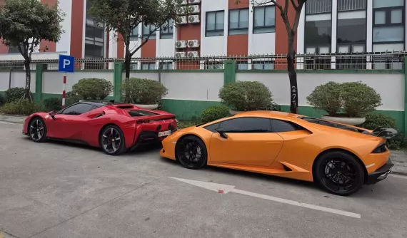 Cặp đôi siêu xe chục tỷ đồng của doanh nhân Hà Nội