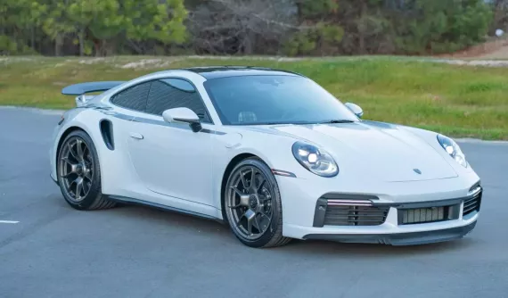 Porsche 911 Turbo 50 Years đã có 2 xe về Việt Nam tăng giá mạnh ở thị trường nước ngoài