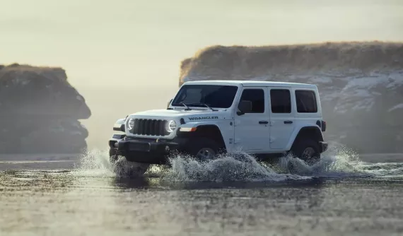 Jeep giới thiệu Wrangler và Gladiator 2026, cùng phiên bản kỷ niệm 85 năm tại Úc