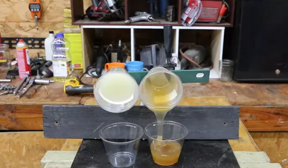 Có dùng dầu thực vật thay cho dầu nhớt động cơ được không?