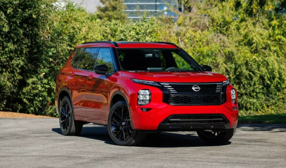 Là bản sao của Mitsubishi Outlander nhưng Nissan X-Trail thế hệ mới lại đắt hơn nhiều