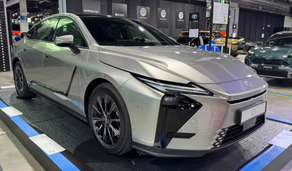 Sedan hạng sang Lexus ES thế hệ mới được hé lộ lịch bán ở Việt Nam