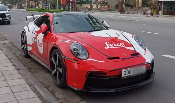 Porsche 911 S đẹp mắt ở Hà Nội, bộ áo đến body kit đều độc nhất Việt Nam