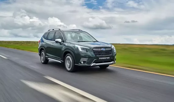 Subaru miệt mài khuyến mại hàng trăm triệu đồng cho cặp đôi Forester và Crosstrek tại Việt Nam