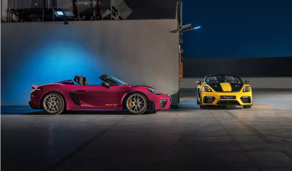 Cặp đôi xe thể thao mui trần Porsche 718 Spyder RS đầu tiên về nước: 2 chủ xe đều là "fan" của Porsche