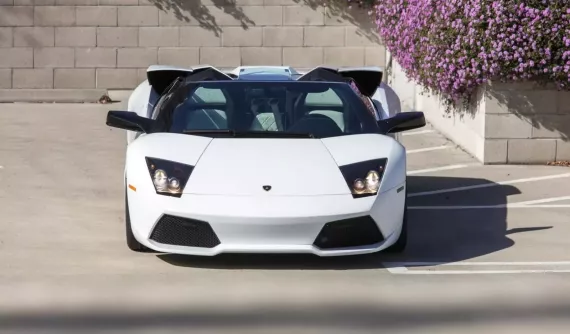 Chiếc Lamborghini Murcielago LP640 Roadster đời 2008 tuyệt đẹp vừa được bán với giá 418.000 đô la
