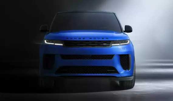 Range Rover Sport SV Ultimate Edition mang màu sơn biểu tượng của Land Rover trở lại