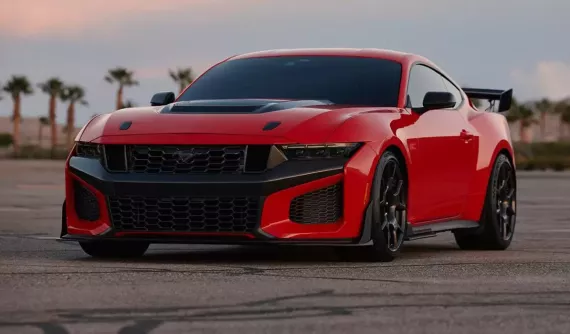 Ford Mustang Dark Horse SC có giá bán khiến không ít người thất vọng