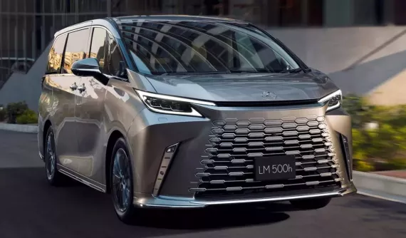 Lexus LM500h 2026 trình làng với những thay đổi nhỏ đến mức khó nhận ra nhưng giá vẫn tăng