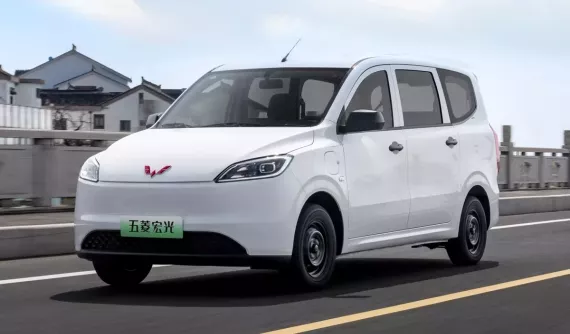 MPV thuần điện Wuling Hongguang EV rục rịch được bán tại Việt Nam, cạnh tranh VinFast Limo Green