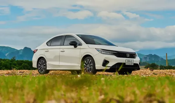 Doanh số sedan hạng B tháng 2/2026: Sụt giảm toàn phân khúc, Hyundai Accent chỉ bán hơn Mitsubishi Attrage