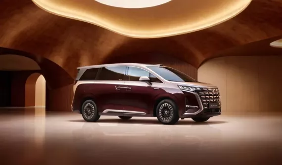 BYD chính thức mở bán MPV cỡ lớn Denza D9 2026 với pin mới, sạc từ lên 70% chỉ trong 5 phút