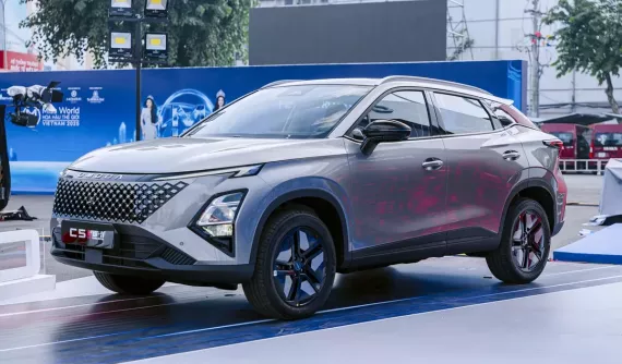 Omoda C5 SHS-H ra mắt Việt Nam, chỉ "ăn" 4,9 lít xăng/100 km, giá ưu đãi từ 599 triệu đồng