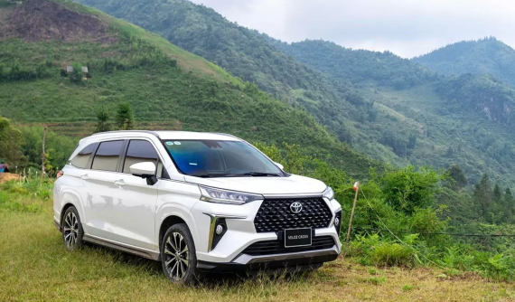 Toyota Veloz Cross được ưu đãi đến 114 triệu đồng trong tháng 4/2026, các đối thủ phải dè chừng