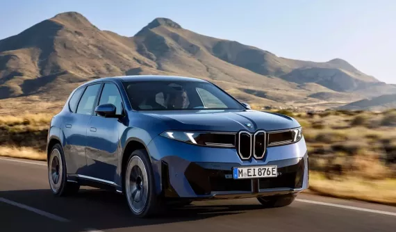 BMW iX3 ra mắt bản giá rẻ nhưng người mua phải đánh đổi không ít