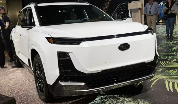 Subaru Getaway trình làng như "anh em song sinh" của Toyota Highlander nhưng nhanh hơn và mạnh hơn