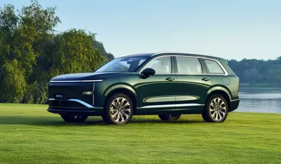 SUV cỡ lớn sắp bán ở Việt Nam Wuling Xingguang L lần đầu được hé lộ nội thất