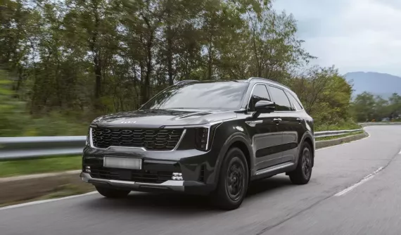 Kia Sorento Hybrid 2026 rục rịch ra mắt Việt Nam trong tháng 4 này, giá dự kiến không rẻ