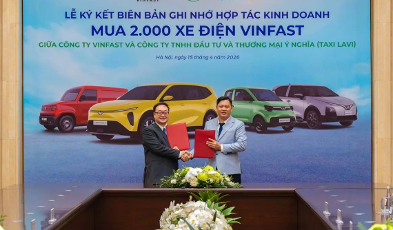 Một công ty taxi mua 2.000 chiếc ô tô điện VinFast