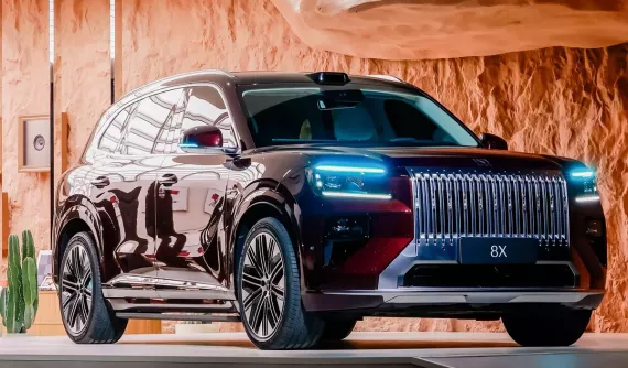 SUV cỡ lớn Zeekr 8X chính thức được bày bán, chạy 410 km không cần xăng, rộng cửa về Việt Nam