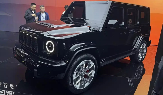Beijing 81 trình làng với thiết kế như phiên bản giá rẻ của "vua địa hình" Mercedes-Benz G-Class