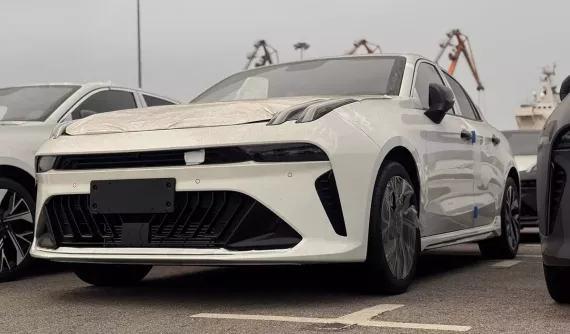 Lynk & Co 03 xuất hiện tại Việt Nam trước ngày ra mắt, chuẩn bị cạnh tranh Mazda3 và Honda Civic